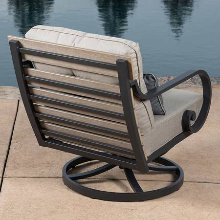 SunVilla Reserve 7-piece Deep Seating Set