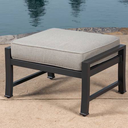 SunVilla Reserve 7-piece Deep Seating Set
