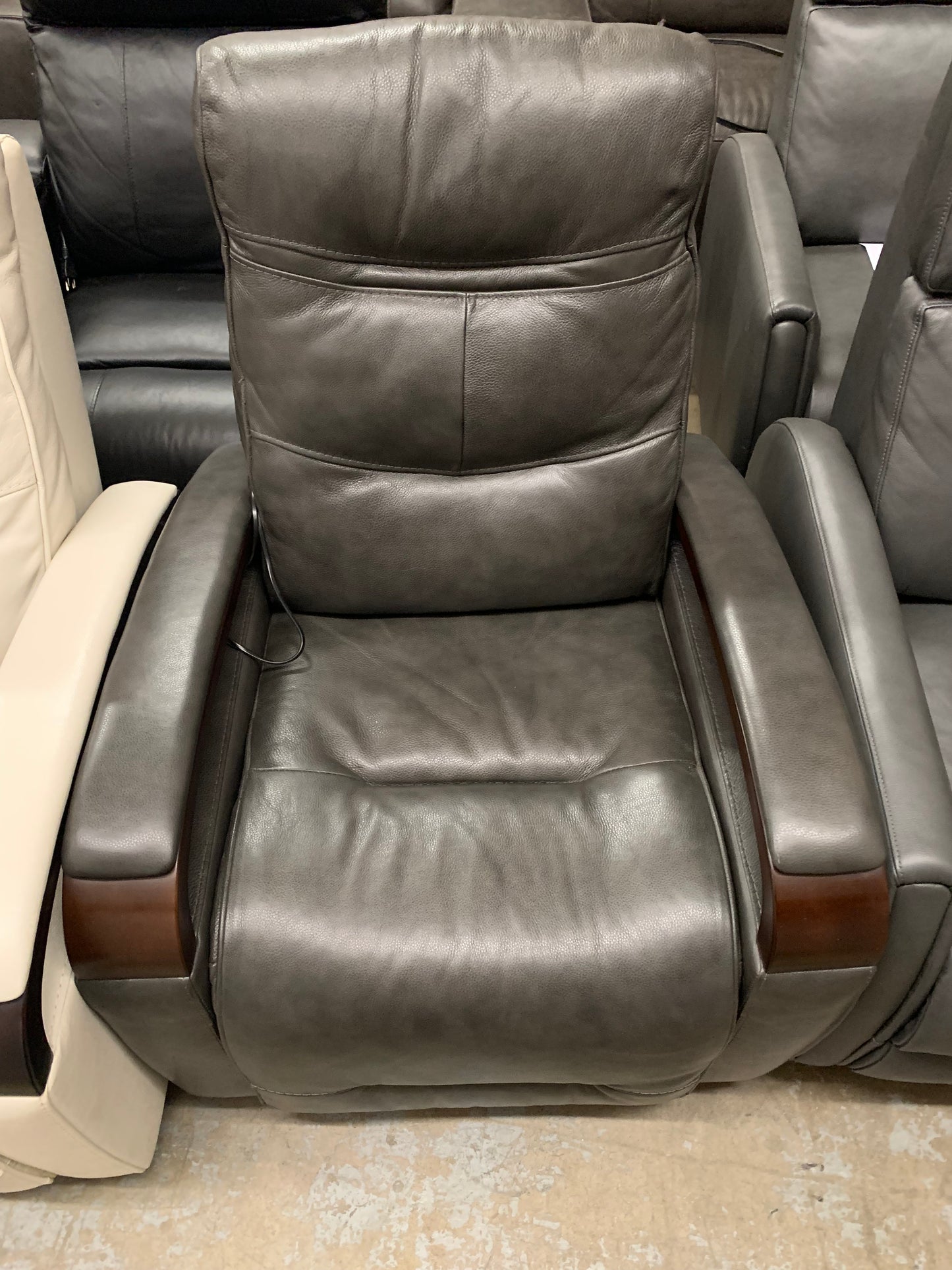 Canmore Leather Power Recliner With Power Headrest